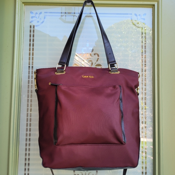 CALVIN KLEIN Abby Large Messenger Shoulder Bag Crossbody Tote Burgundy Red Black